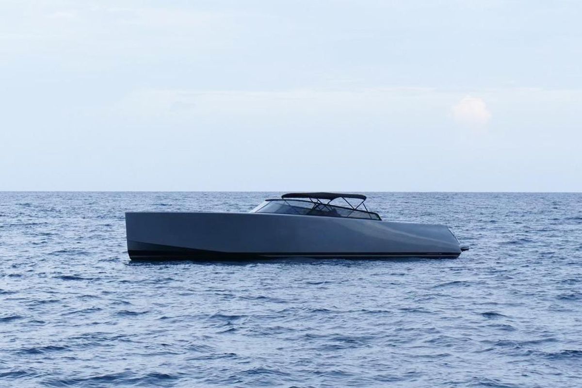 2016 VanDutch 55 