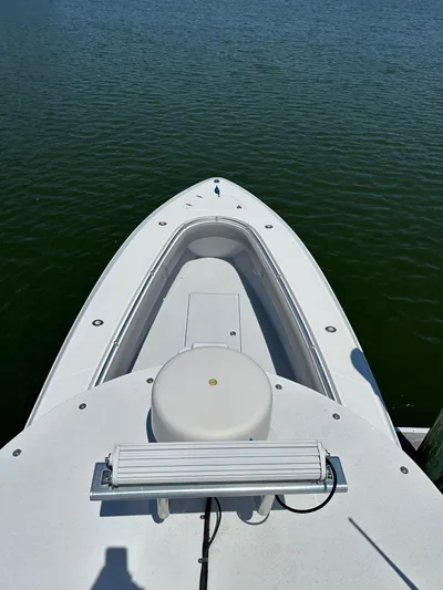 Hit-n-run Yacht Photos Pics 