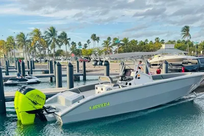 Carrera Boats 32