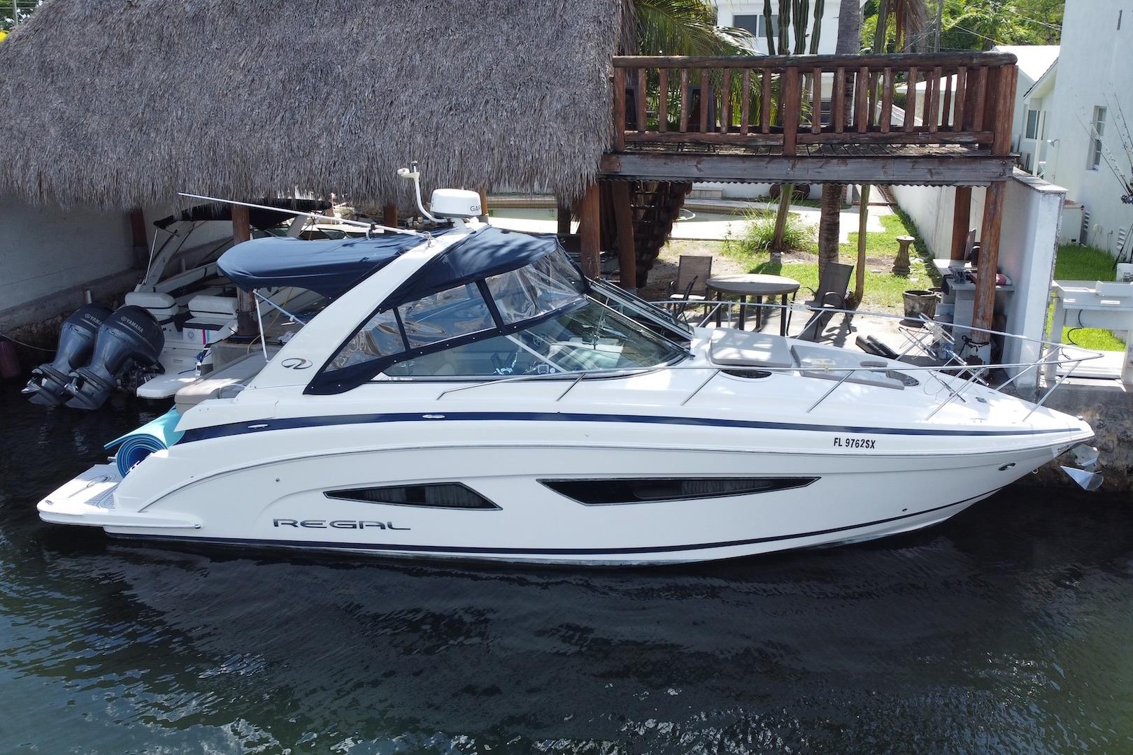 2015 Regal 32 Express