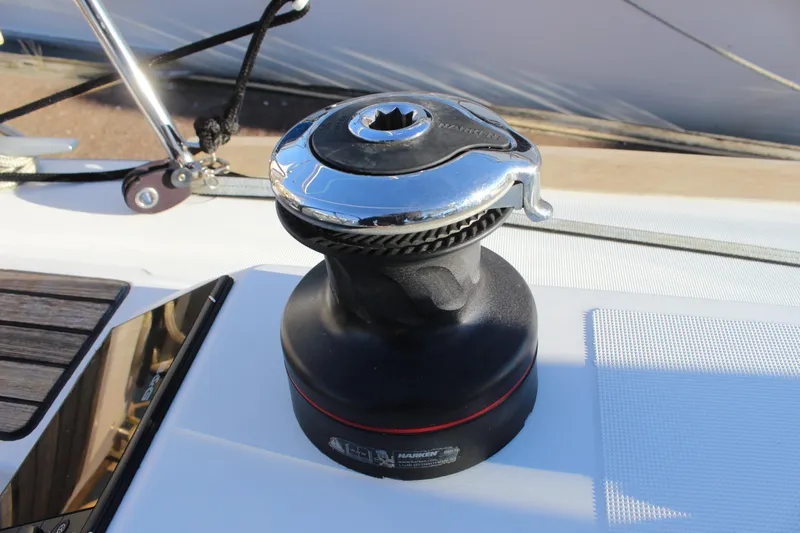 Selkie Yacht Photos Pics Winch on Jeanneau Sun Odyssey 349 sailboat, 2015 model, with chrome and black finish.