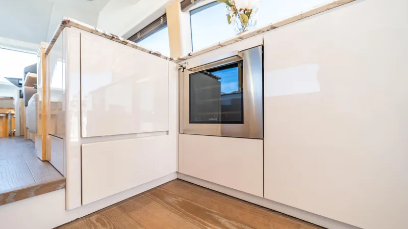 Classy Lady IV Yacht Photos Pics 