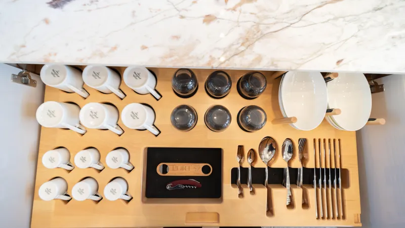 Classy Lady IV Yacht Photos Pics 