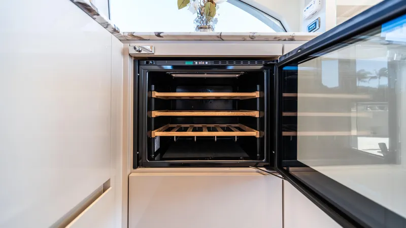 Classy Lady IV Yacht Photos Pics 