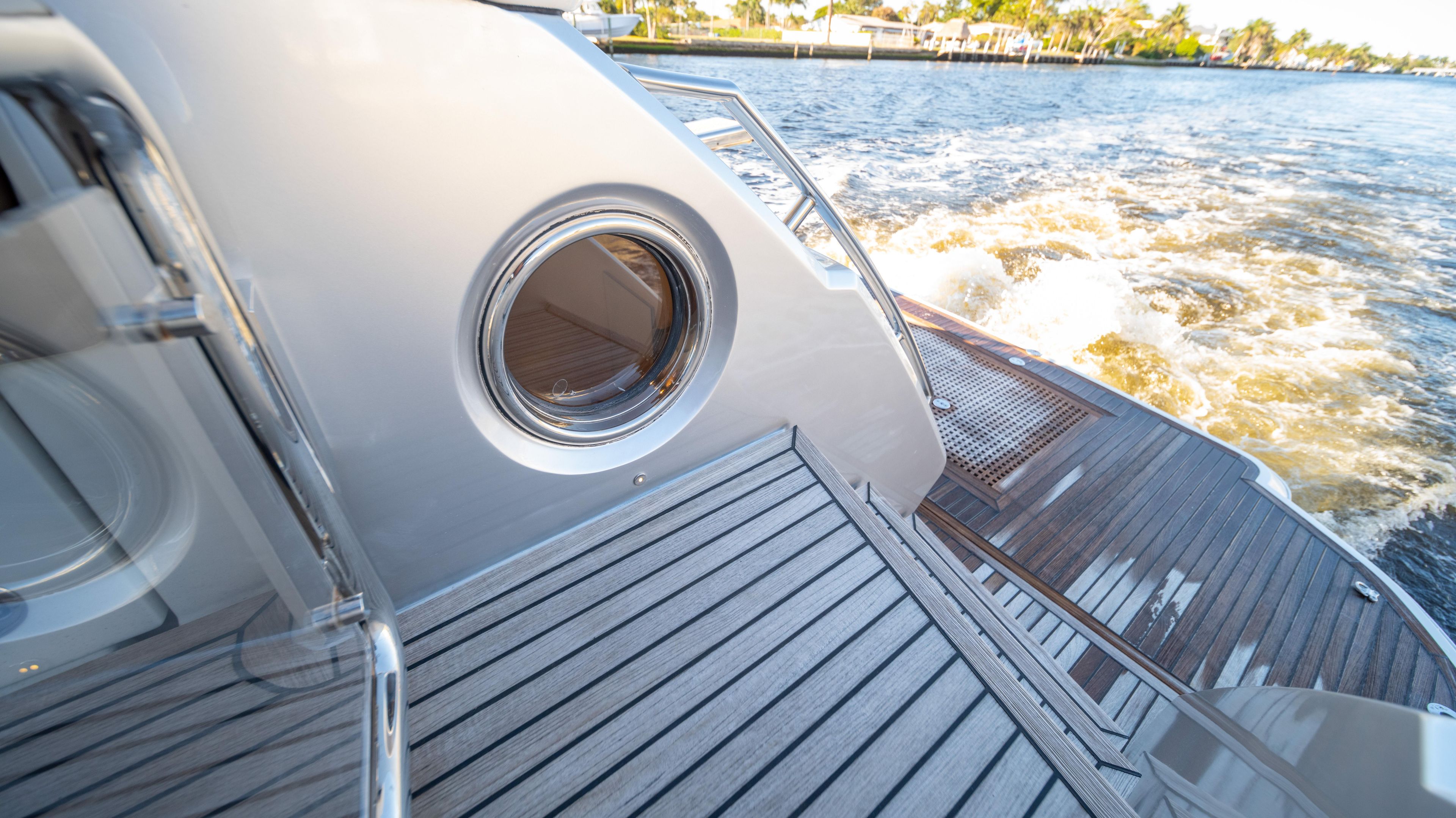 Yacht