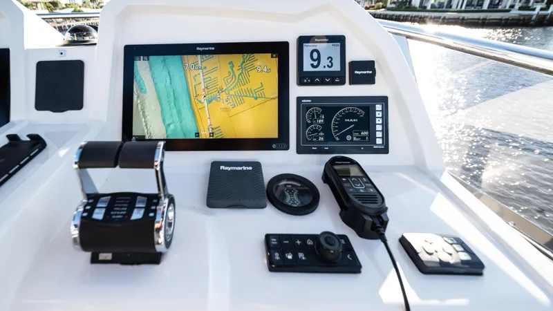 Classy Lady IV Yacht Photos Pics 