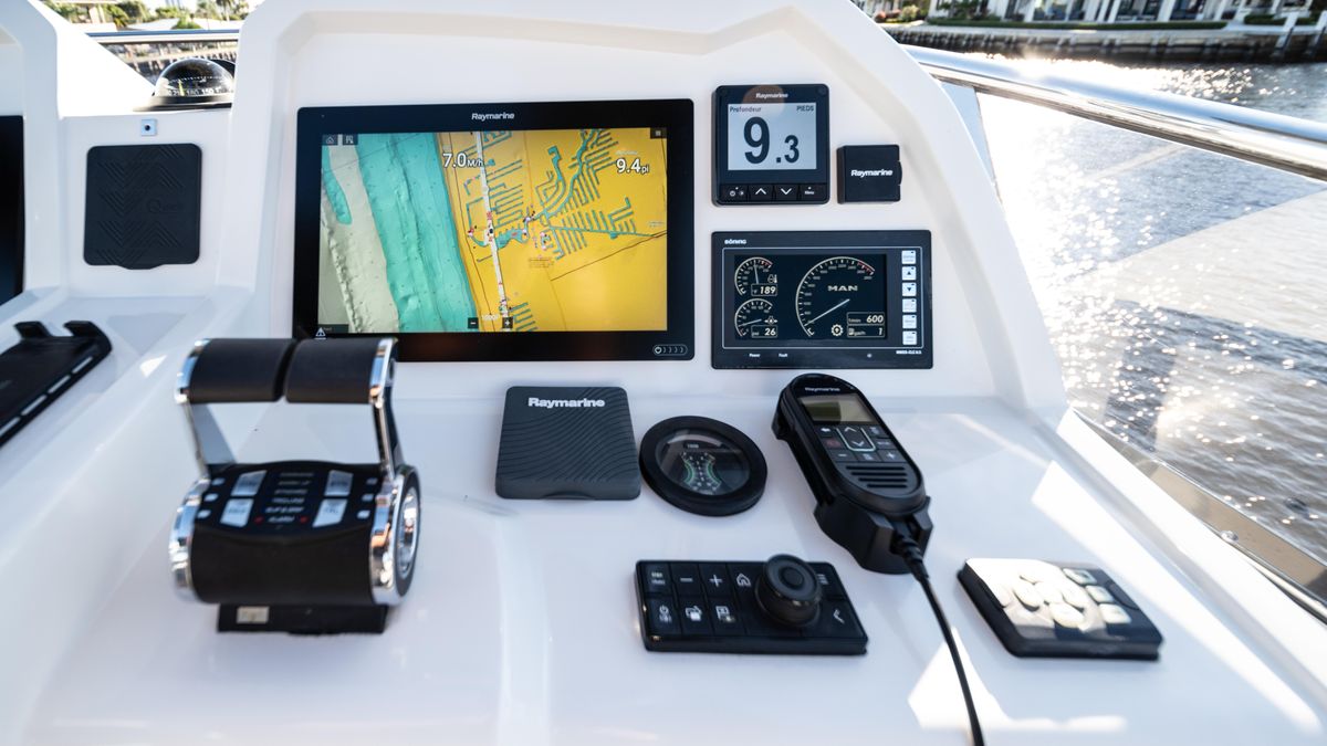 2020 Monte Carlo Yachts 66 