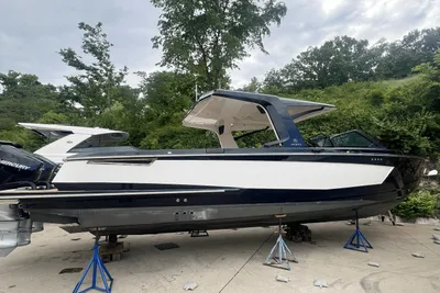 Aviara AV36 Outboard