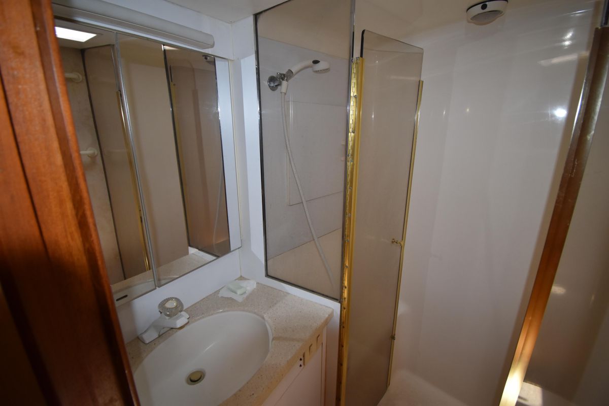 2003 Ocean Yachts 48 