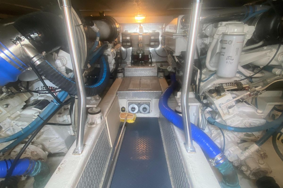 2003 Ocean Yachts 48 