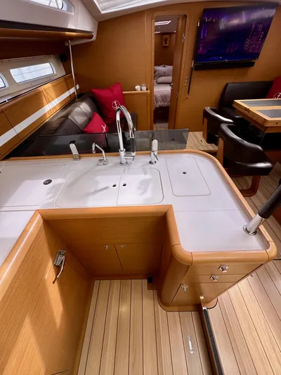 Stella Maris Yacht Photos Pics 