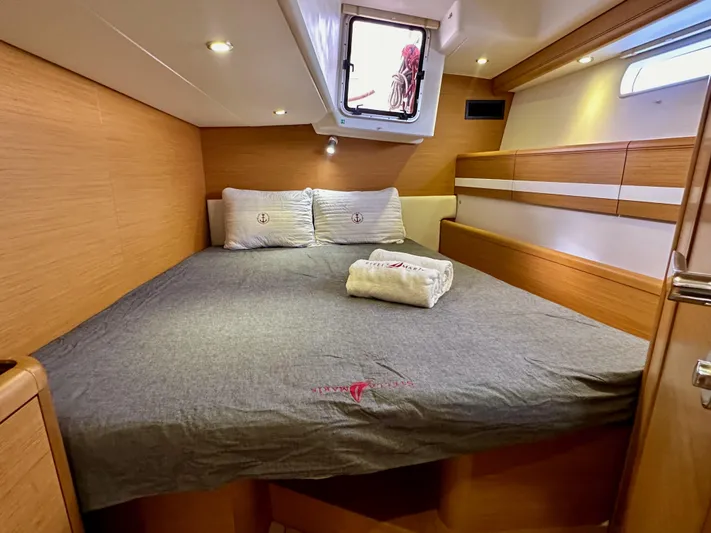 Stella Maris Yacht Photos Pics 