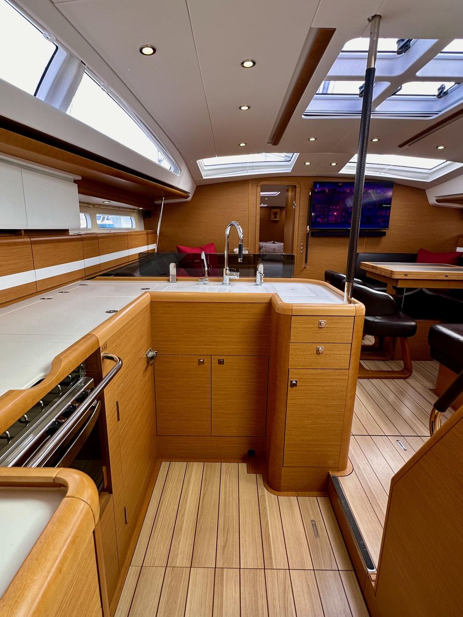 2014 Jeanneau 57 