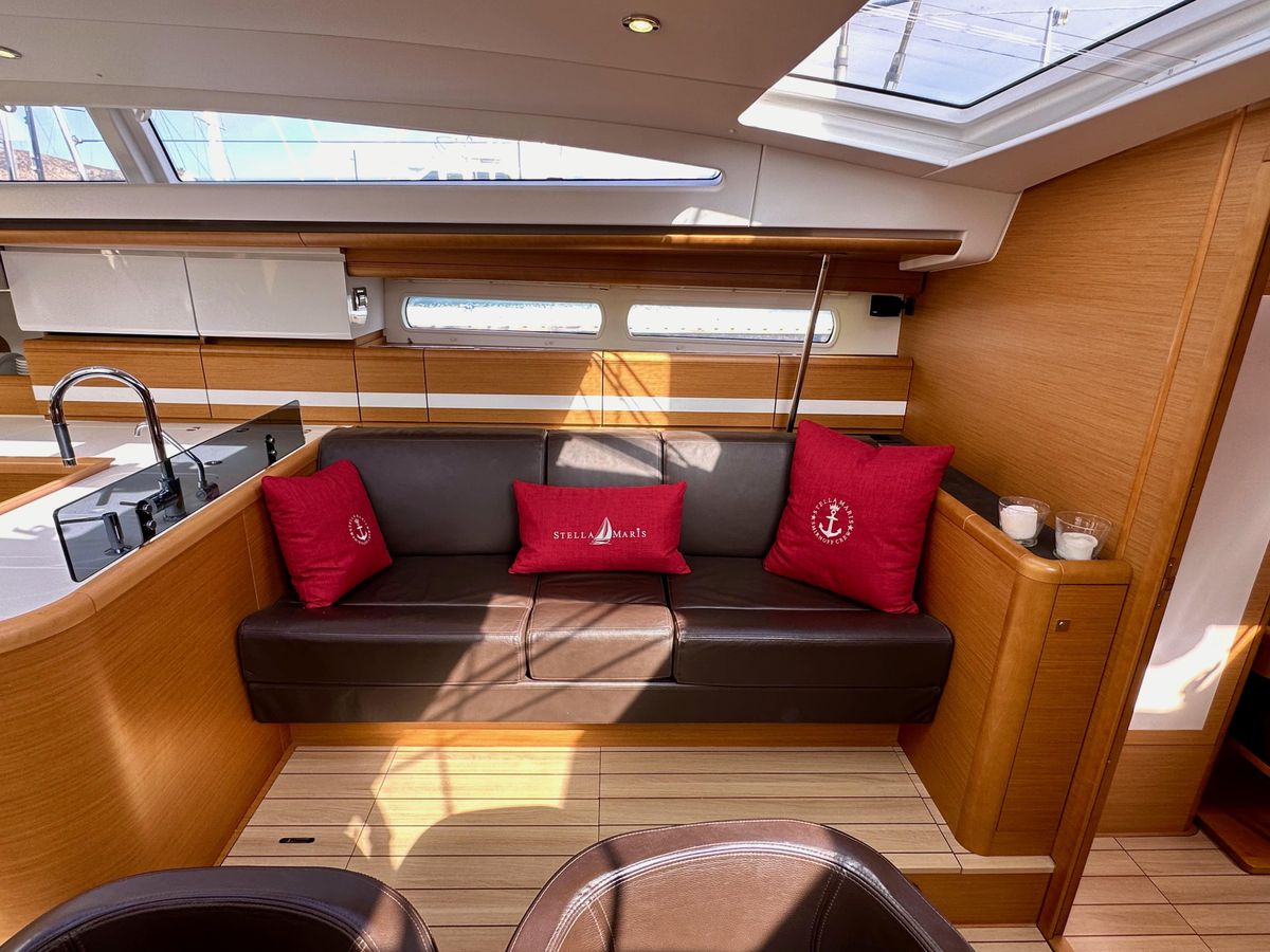 2014 Jeanneau 57 