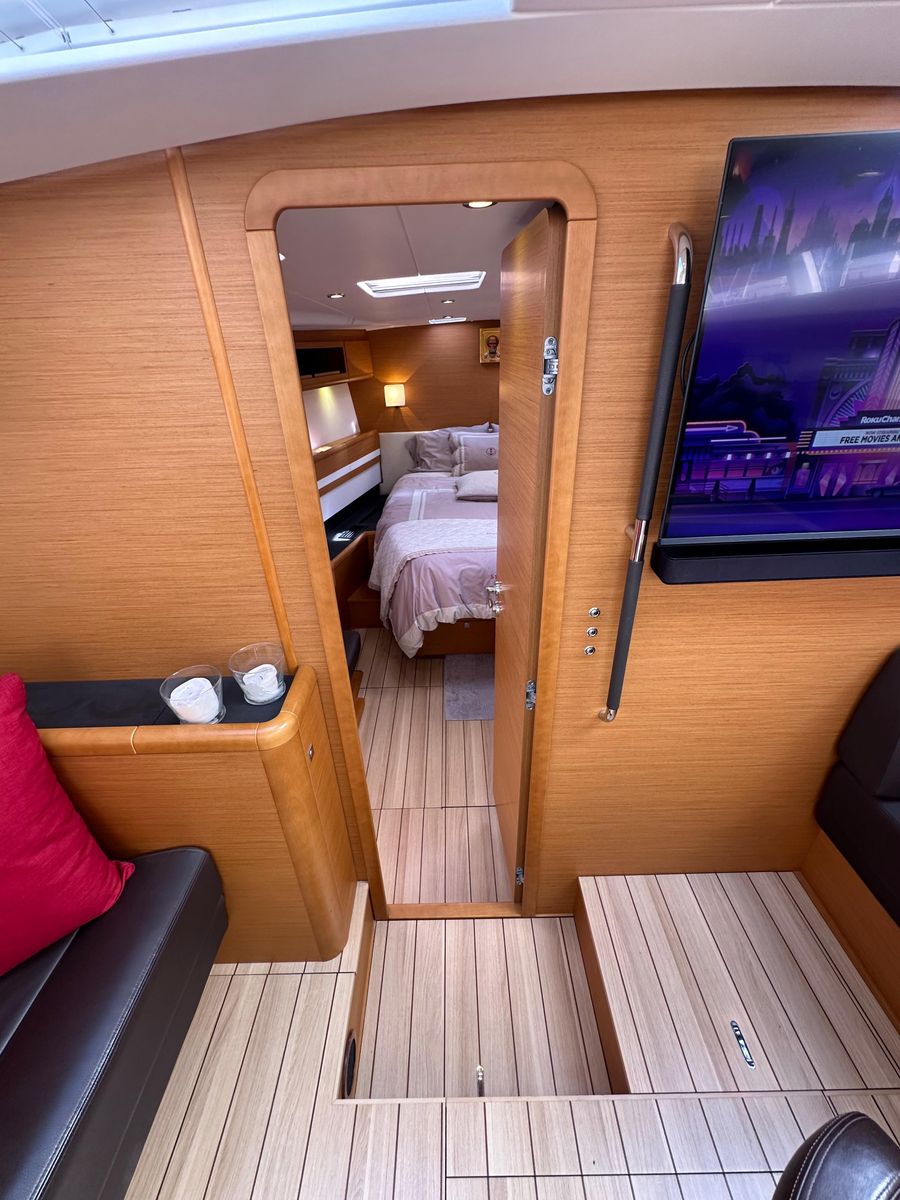 2014 Jeanneau 57 