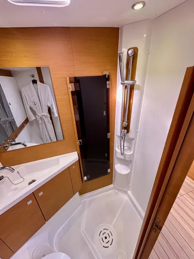 Stella Maris Yacht Photos Pics 