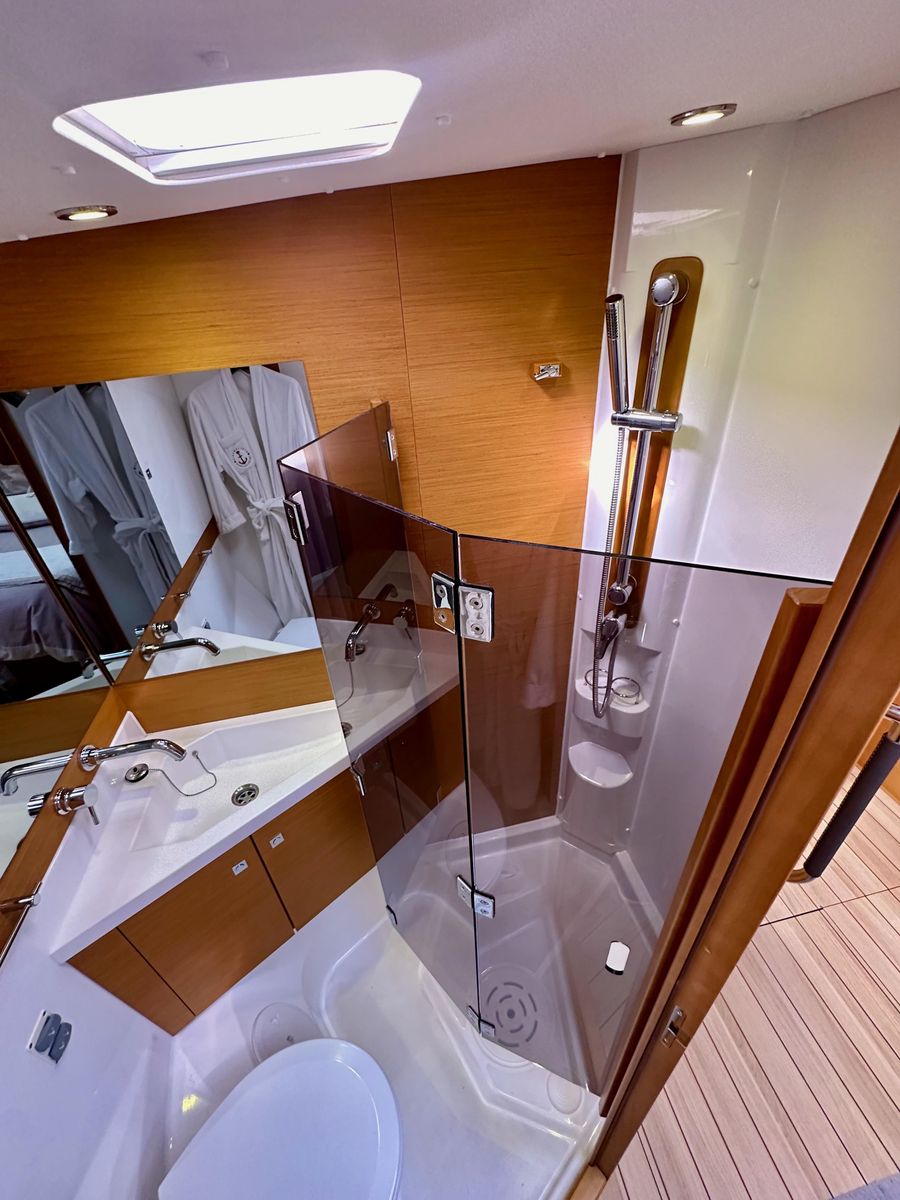 2014 Jeanneau 57 