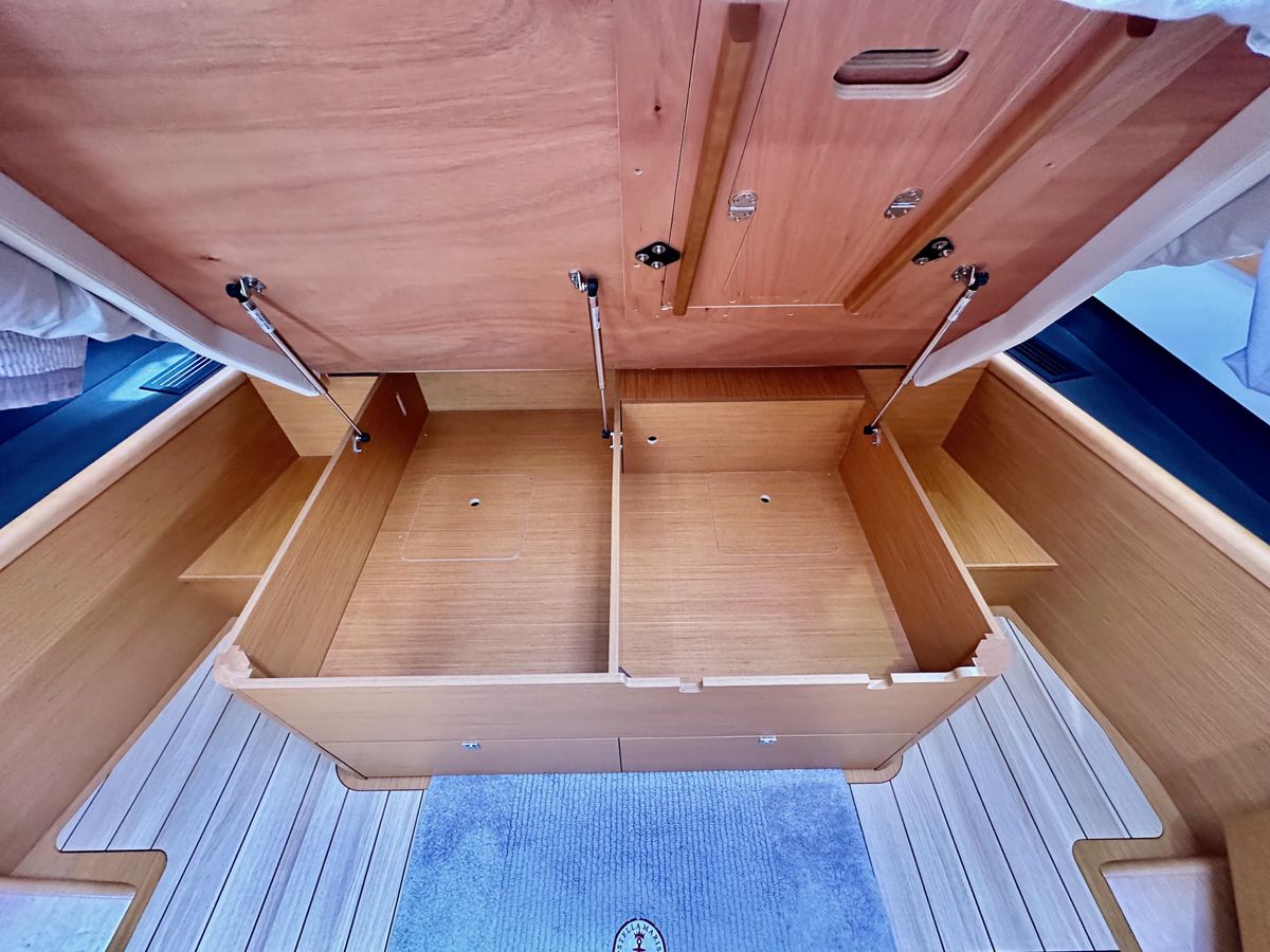 2014 Jeanneau 57 