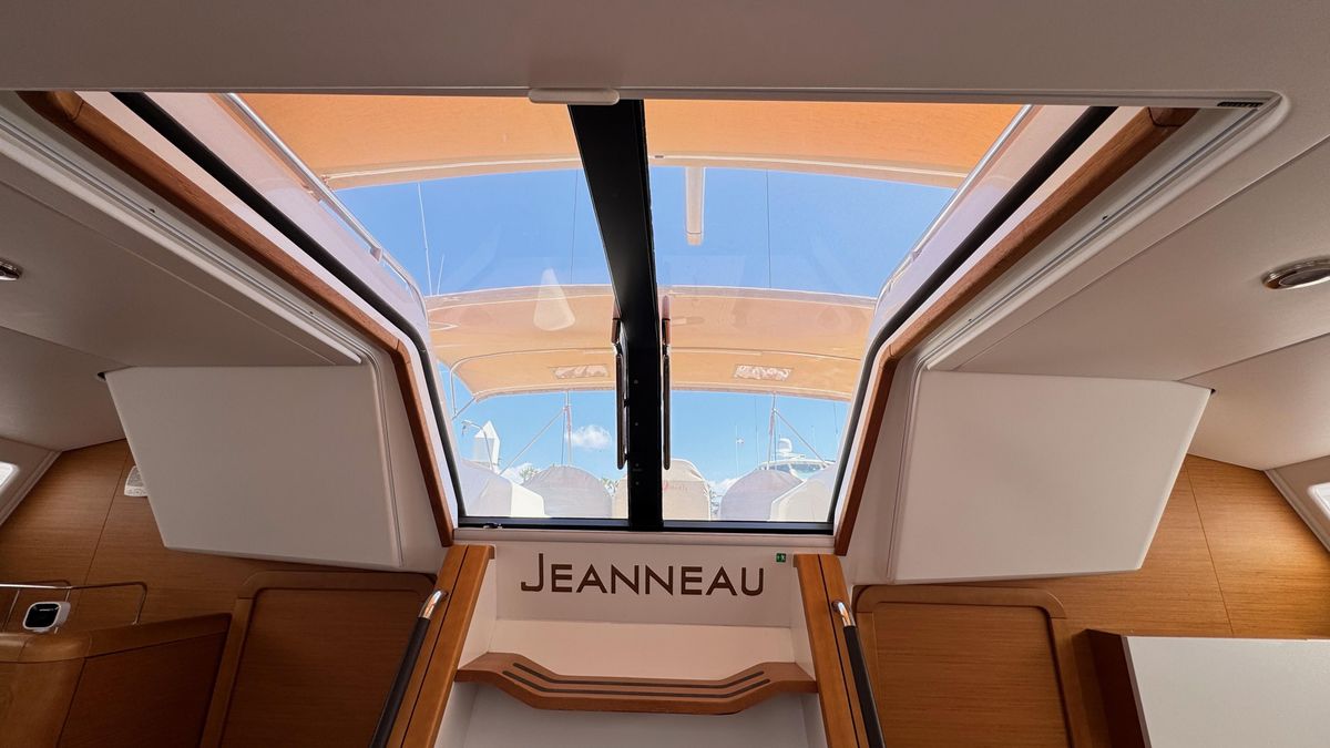 2014 Jeanneau 57 