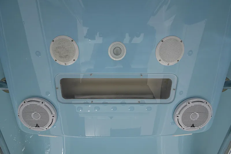 Grand Slam Yacht Photos Pics 2017 Bahama 41 boat dashboard with speakers and control panel.