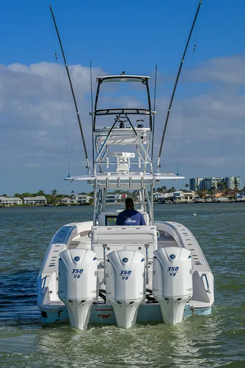 Grand Slam Yacht Photos Pics 2017 Bahama 41 boat with triple 350 engines cruising on water.