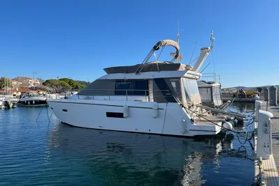 2011 Sealine F42