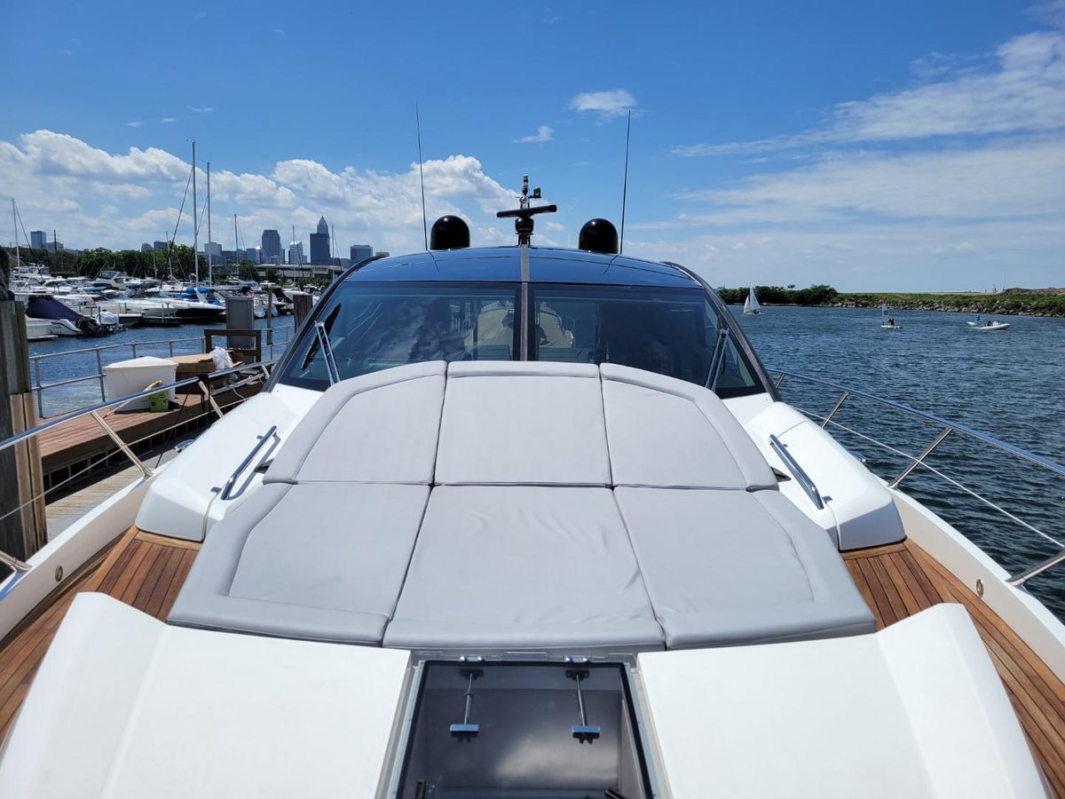 2014 Sunseeker 68 