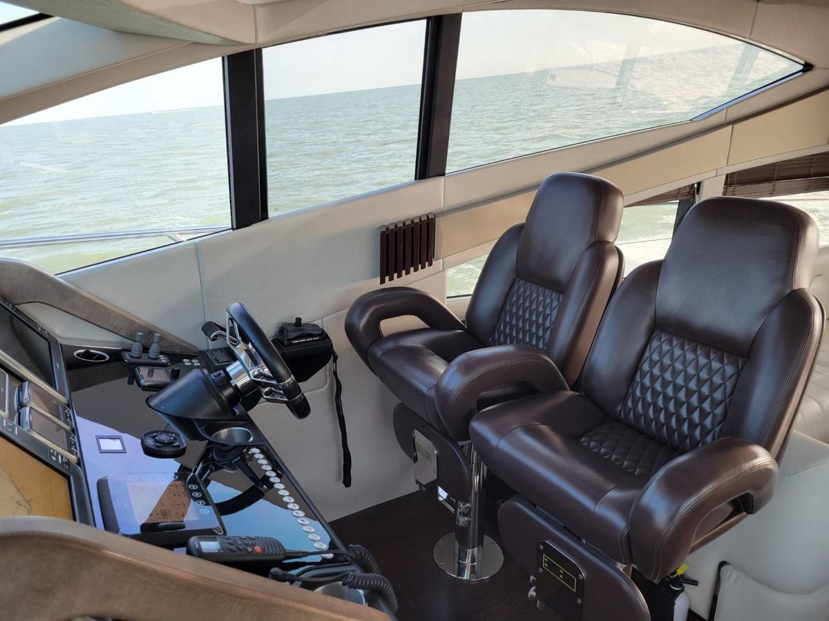 2014 Sunseeker 68 