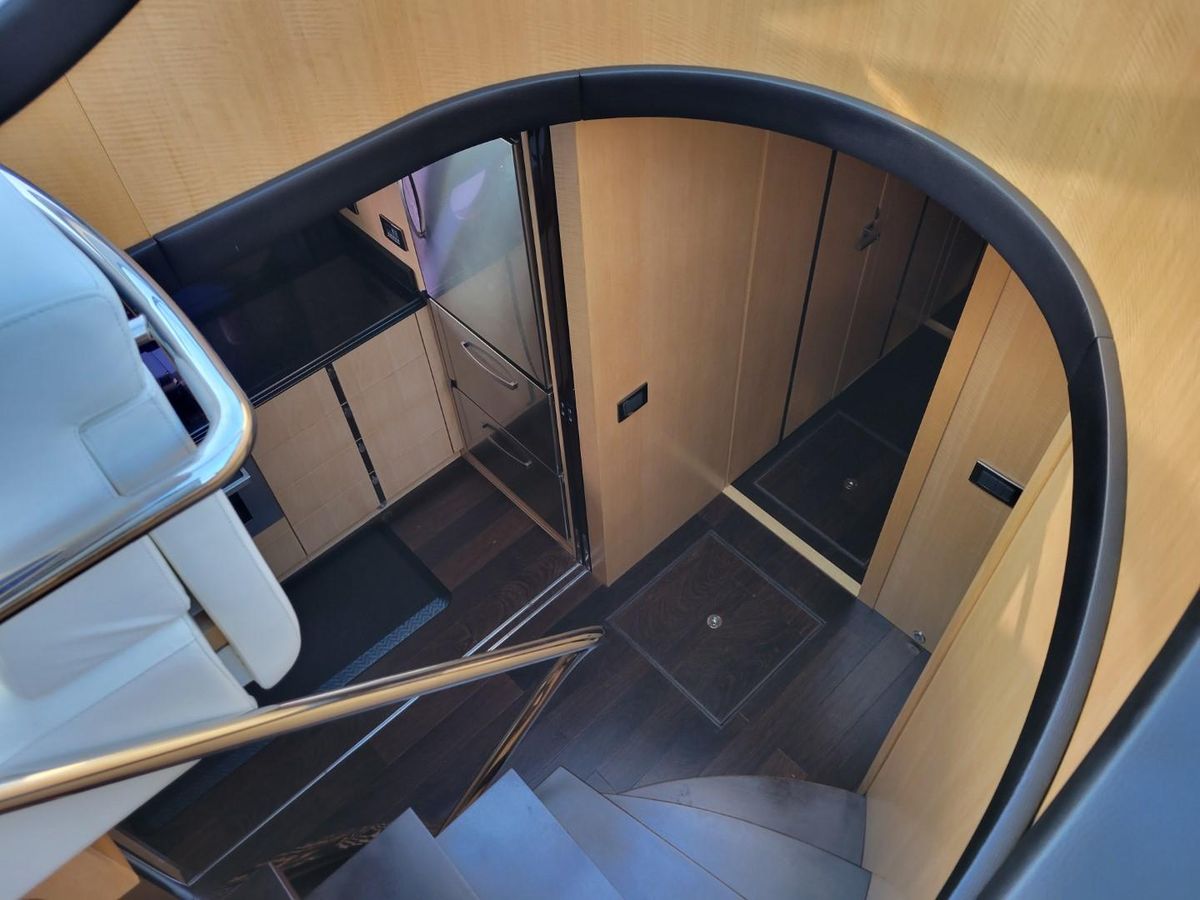2014 Sunseeker 68 