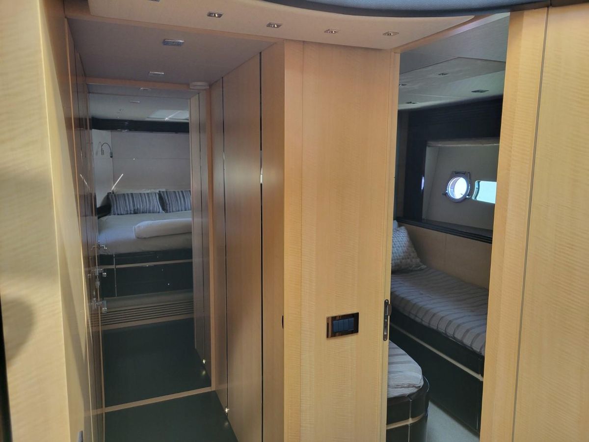 2014 Sunseeker 68 