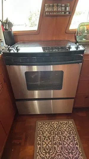 Spirit Of Adventure Yacht Photos Pics 