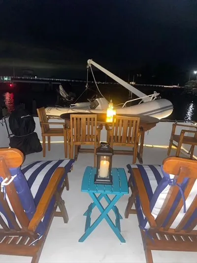 Spirit Of Adventure Yacht Photos Pics 