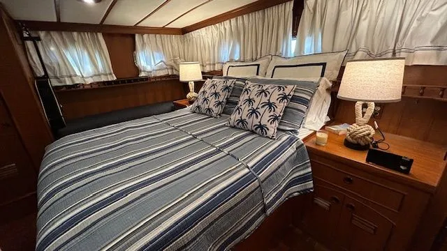 Spirit Of Adventure Yacht Photos Pics 