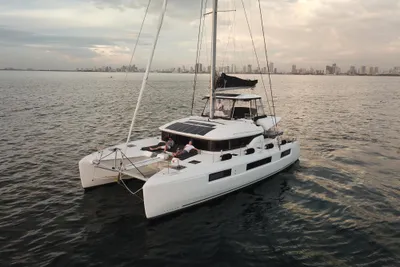 Lagoon 50