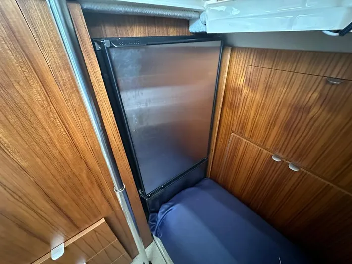 Kinsey Oksana Yacht Photos Pics 