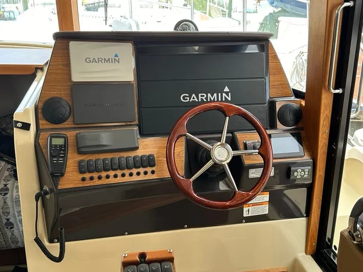 Kinsey Oksana Yacht Photos Pics 