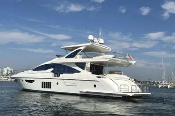 2015 Azimut 82 