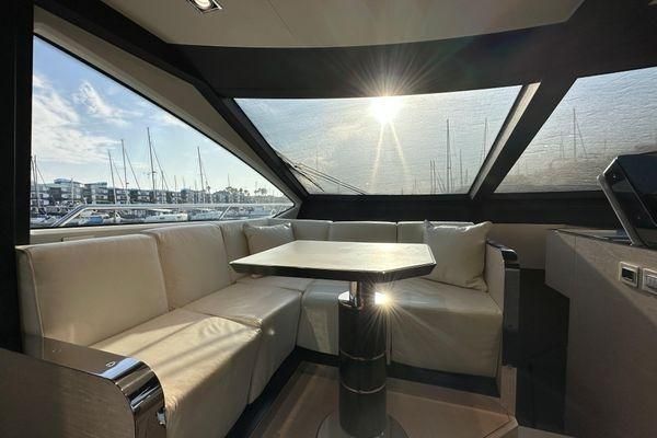 2015 Azimut 82 