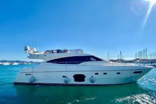2009 Ferretti Yachts 592
