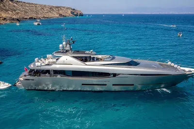 2012 Peri Yachts 37m