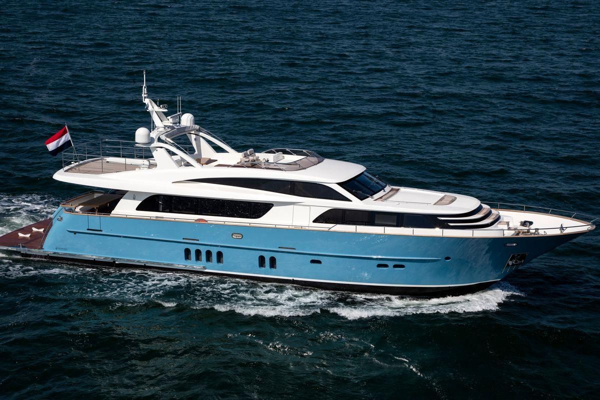 2021 Van der Valk 89 