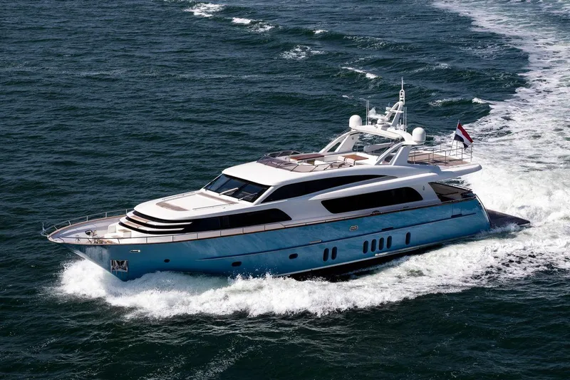  Yacht Photos Pics Van der Valk HELGA 2021 yacht cruising on open sea, showcasing sleek design and luxury.