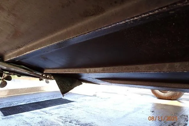  Yacht Photos Pics Underside view of 2003 Sea Ray 460 Sundancer boat hull, showing structural details.