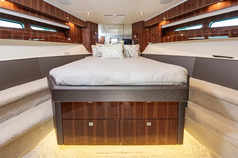 Mabuhay Yacht Photos Pics 