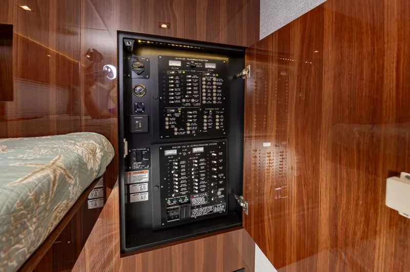 Mabuhay Yacht Photos Pics 