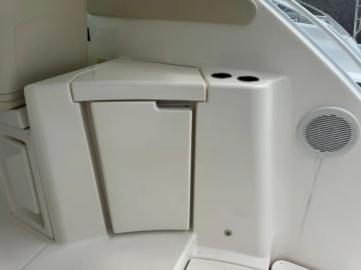 Ost - 39044 Yacht Photos Pics wet bar