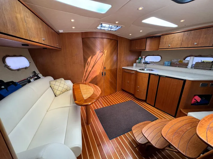Ost - 39044 Yacht Photos Pics mid cabin
