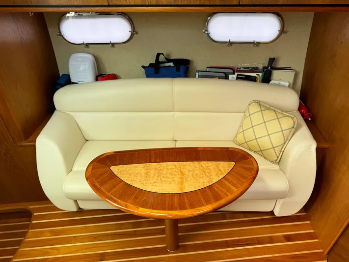 Ost - 39044 Yacht Photos Pics sofa