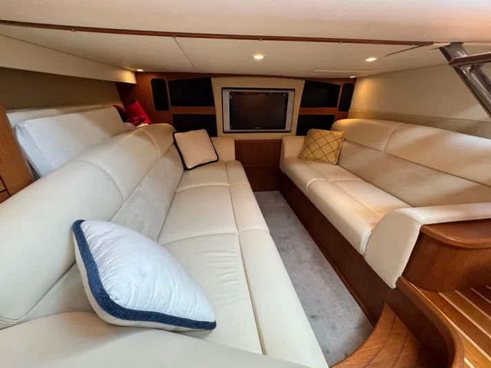 Ost - 39044 Yacht Photos Pics rear cabin w entertainment