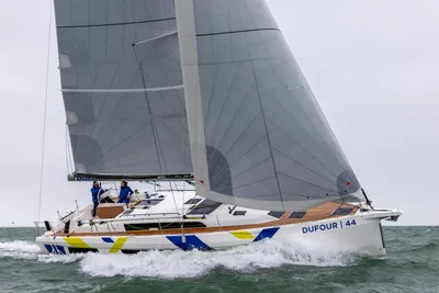 2025 Dufour 44